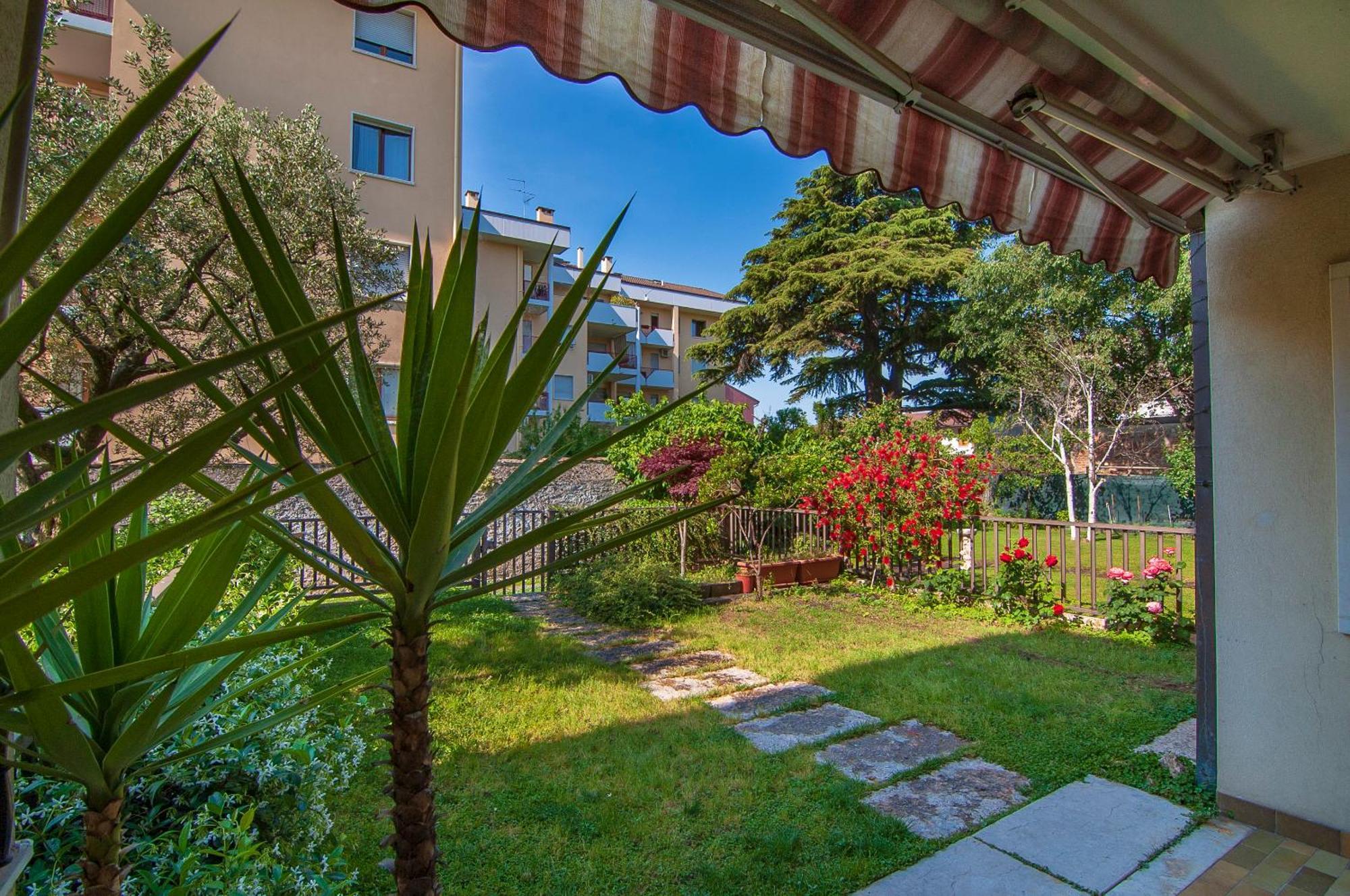 Gardenhouse - Wifi And Garden Hotel Verona Exterior foto