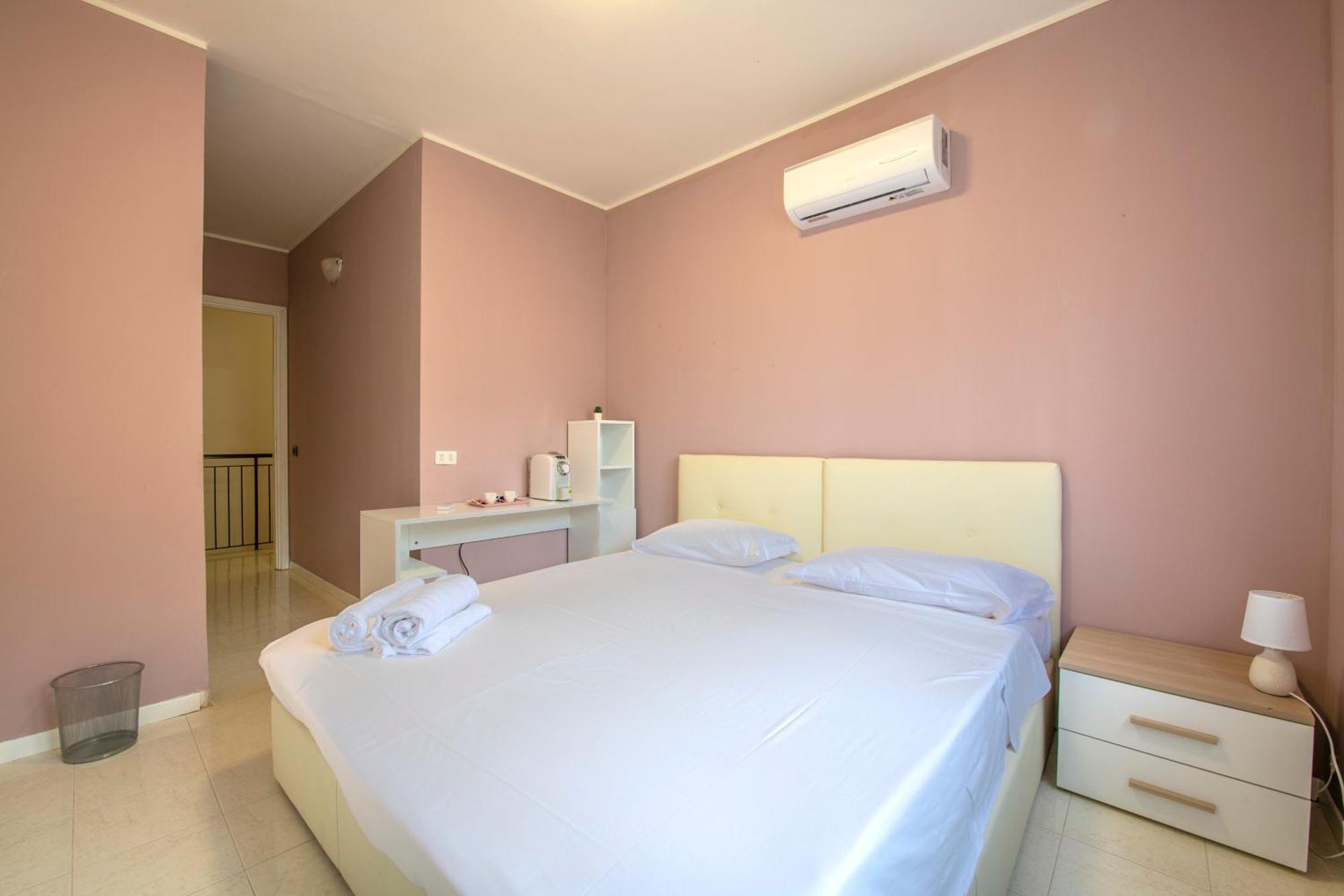 Gardenhouse - Wifi And Garden Hotel Verona Exterior foto